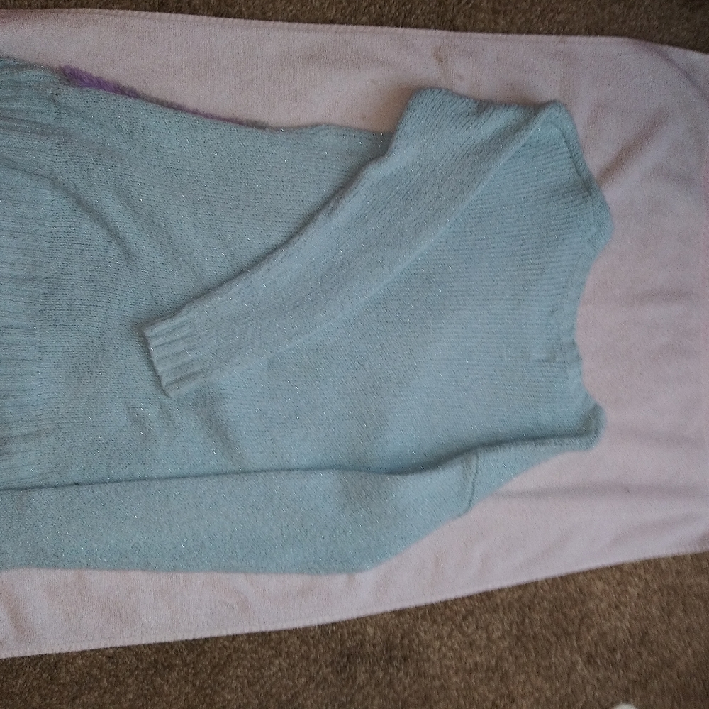Sweater - Picture 2 of 2
